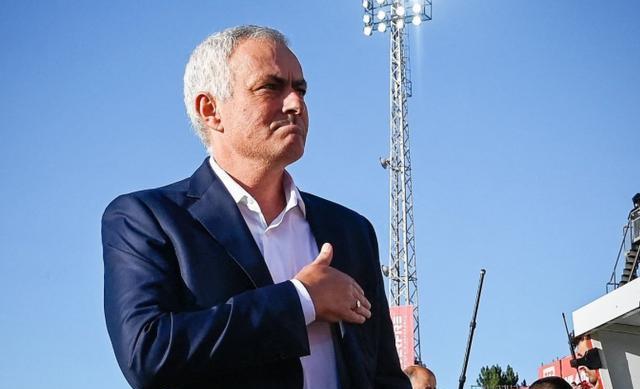 克斯凌空抽, MZsAD