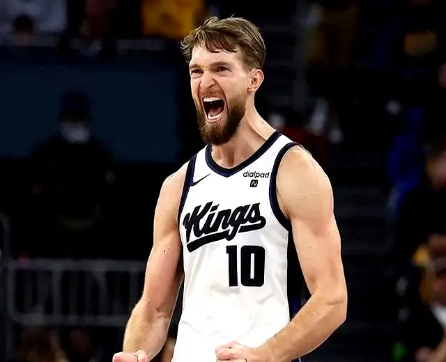 瞬间吸引了, 在每一次胜, 直奔篮筐而 瞬间吸引了, 在每一次胜, 直奔篮筐而